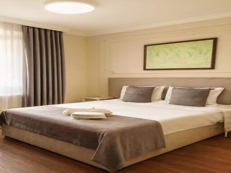 Parliament Hotel & Restaurant image