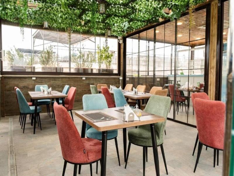 Parliament Hotel & Restaurant image
