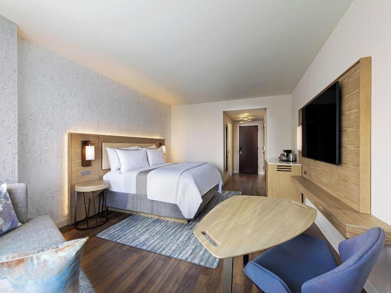 Westin Jersey City Newport image