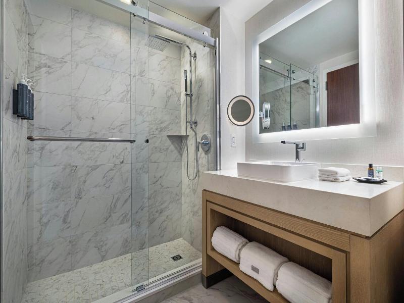 Westin Jersey City Newport image