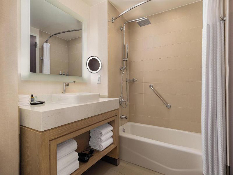 Westin Jersey City Newport image