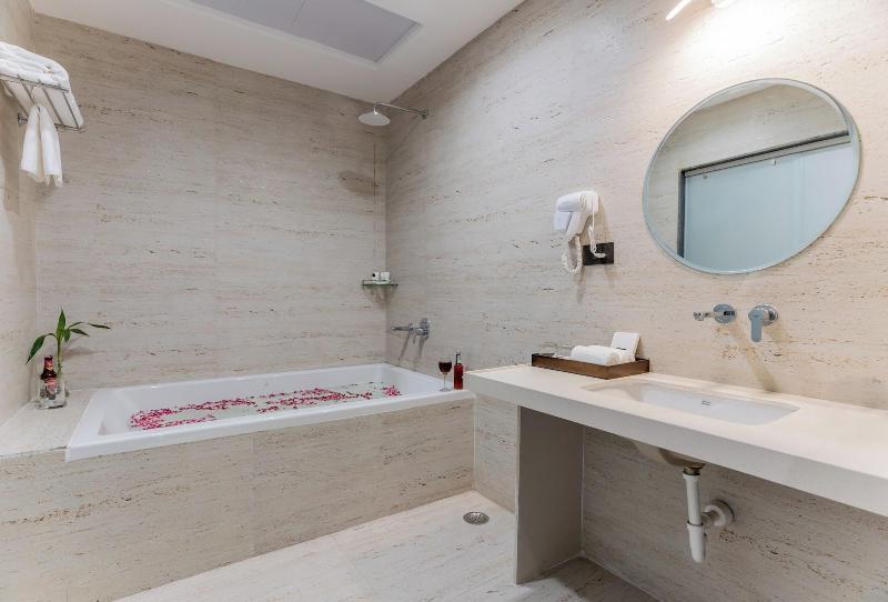 The Belita Hotel & Spa image