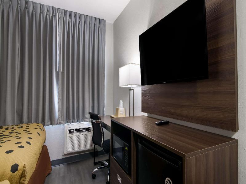 Suburban Studios Portage image