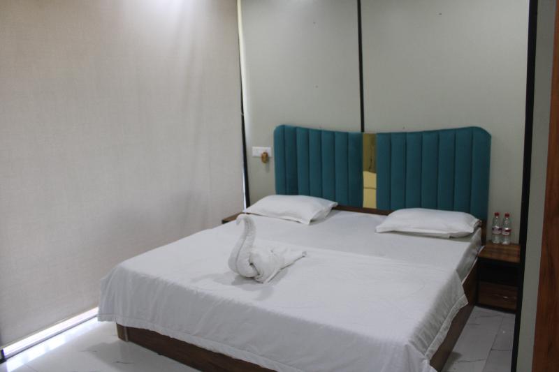 Sandy's Kinjal Farm & Tents image