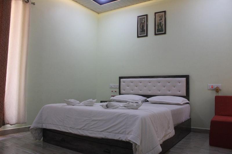 Sandy's Kinjal Farm & Tents image