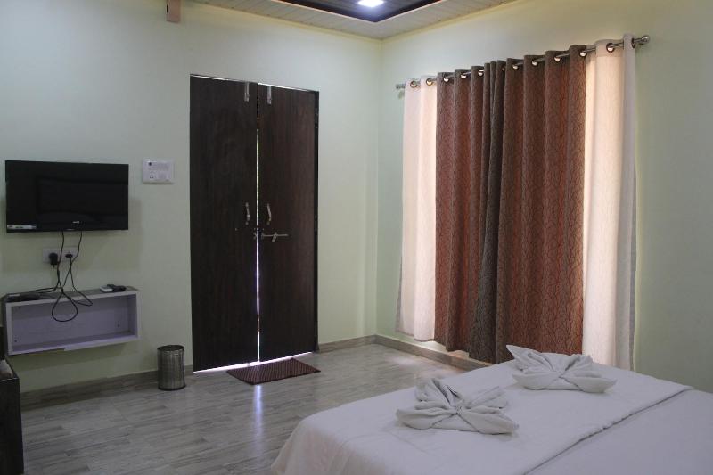 Sandy's Kinjal Farm & Tents image