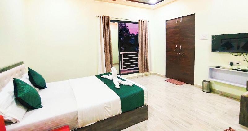 Sandy's Kinjal Farm & Tents image