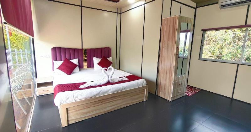 Sandy's Kinjal Farm & Tents image