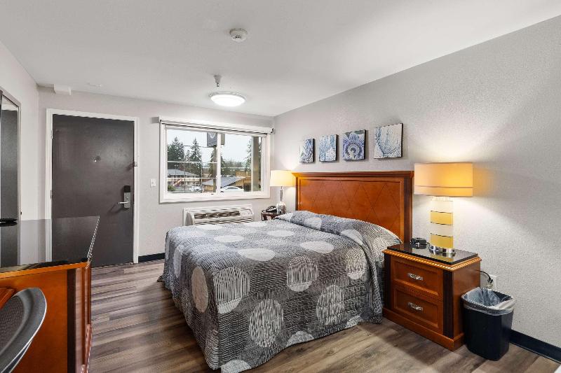 Basecamp Puyallup A Travelodge By Wyndham image