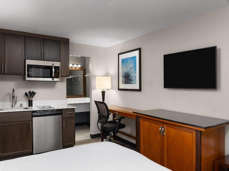 Basecamp Puyallup A Travelodge By Wyndham image