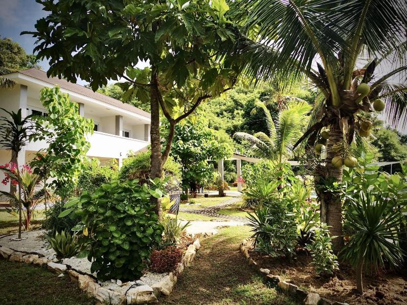 Sunset Cove Beach & Dive Resort image