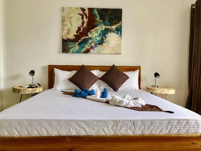 Sunset Cove Beach & Dive Resort image