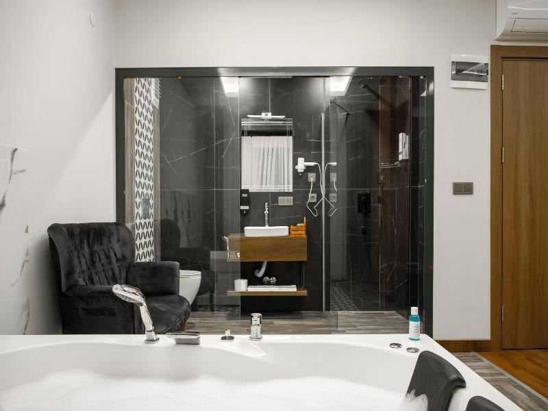 Querencia Suit Hotel image