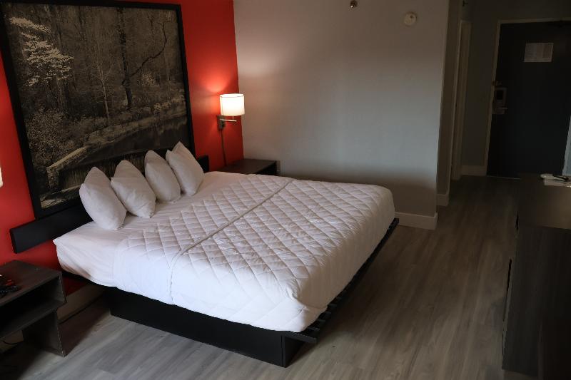 Namaste Inn & Suites Dawsonville image