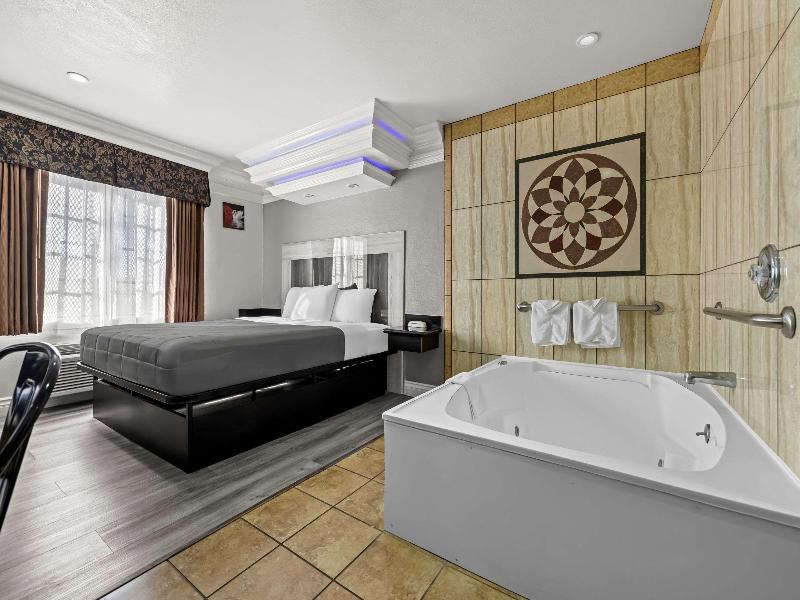 Rodeway Inn Santa Ana - Garden Grove image