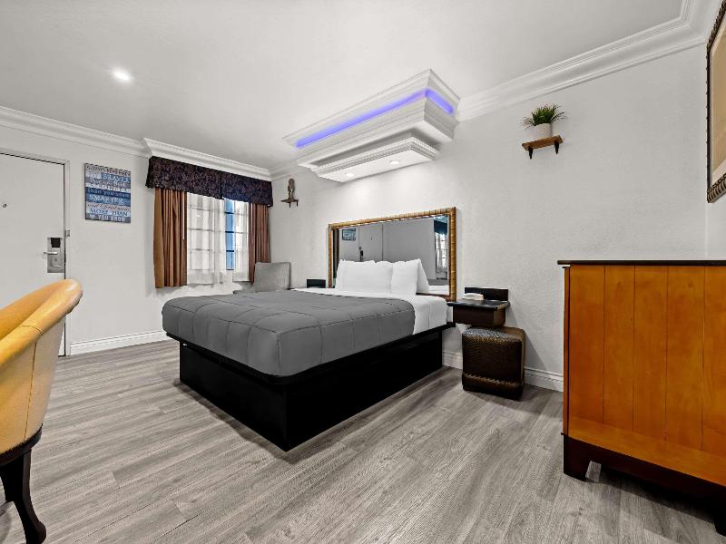 Rodeway Inn Santa Ana - Garden Grove image