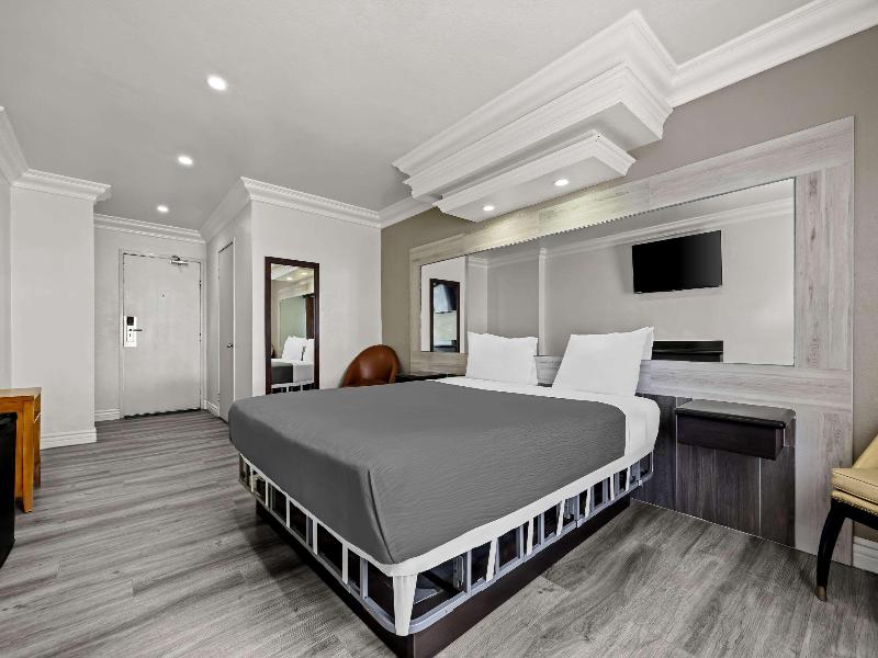 Rodeway Inn Santa Ana - Garden Grove image