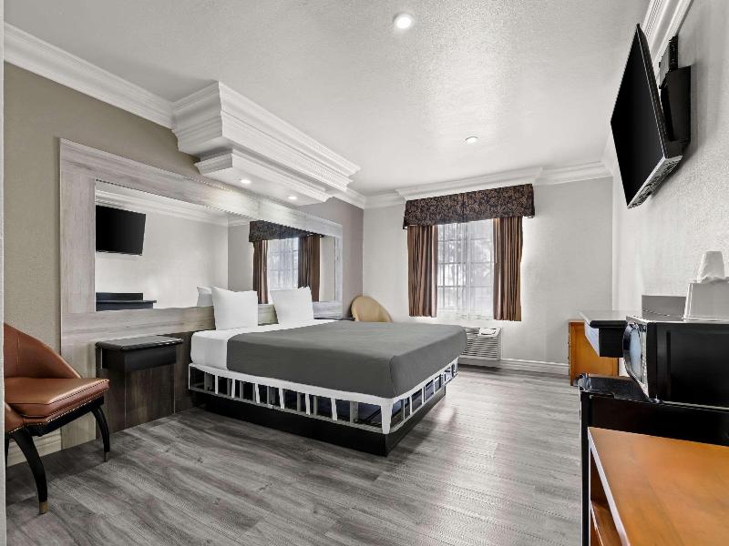Rodeway Inn Santa Ana - Garden Grove image