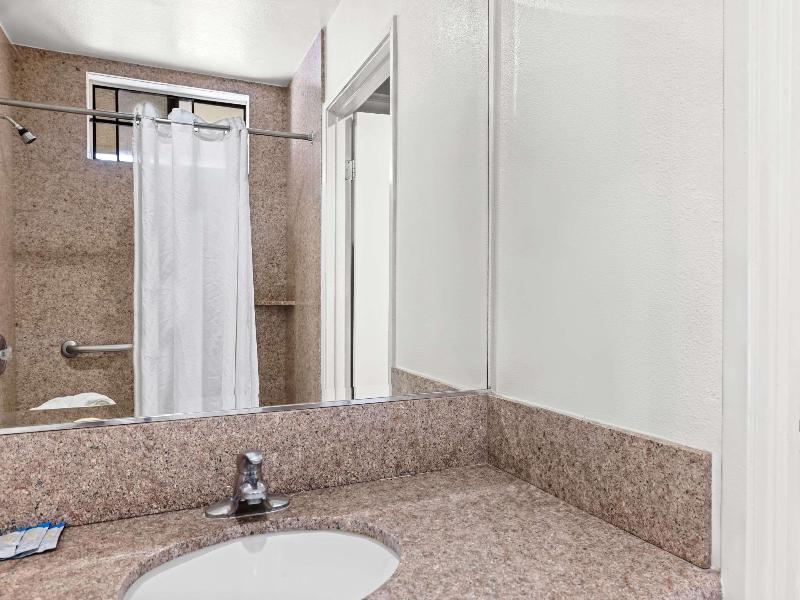 Rodeway Inn Santa Ana - Garden Grove image