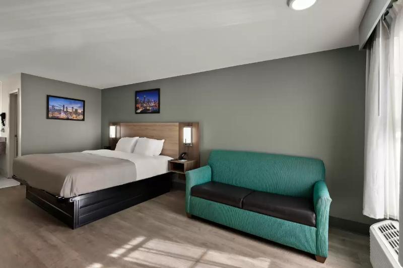 Quality Inn Monroe image 7