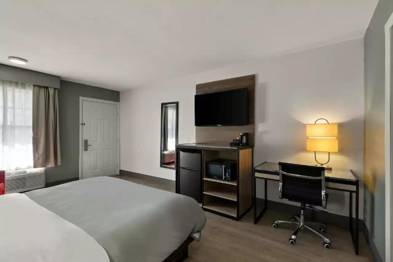 Quality Inn Monroe image