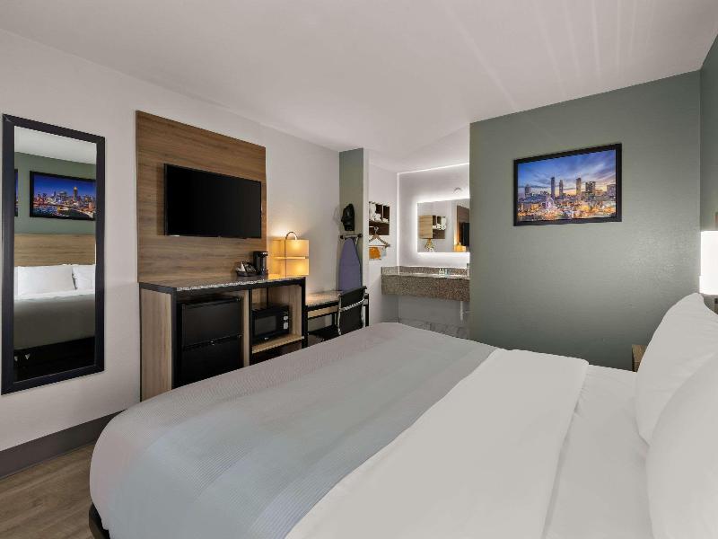 Quality Inn Monroe image