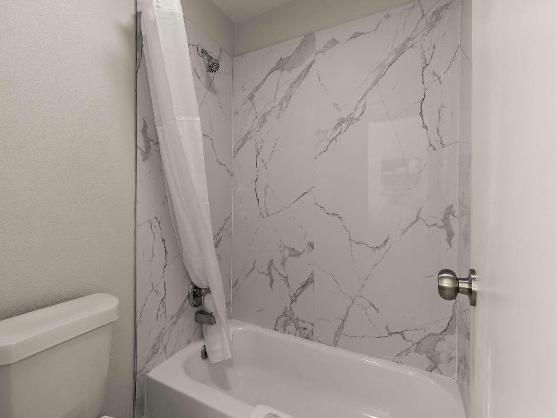 Quality Inn Monroe image
