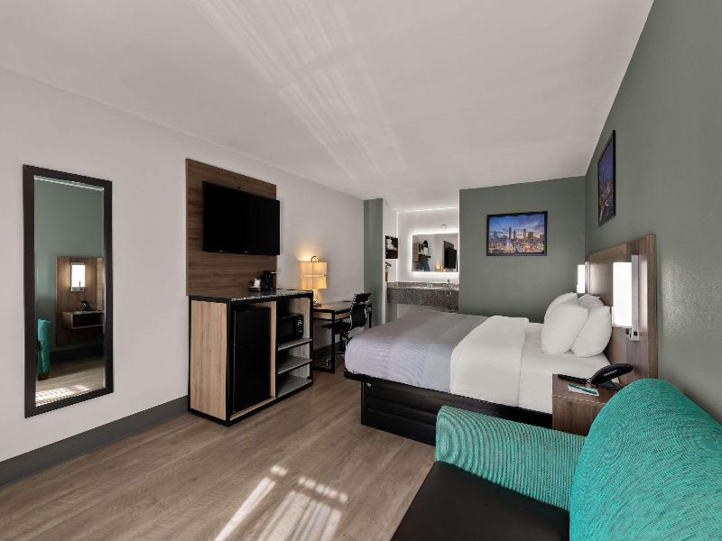 Quality Inn Monroe image