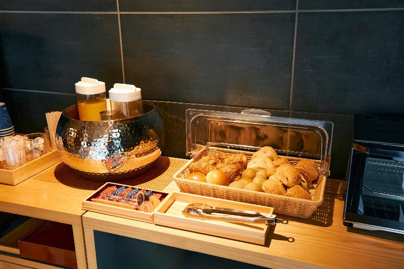 Hotel Traveltine Kyoto Kiyamachi - Image 7