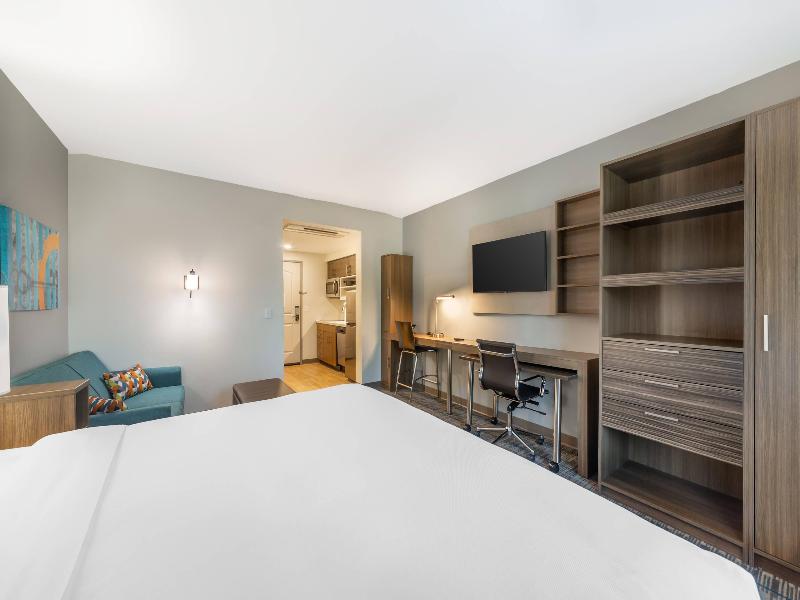 Mainstay Suites Fort Myers East I-75 image