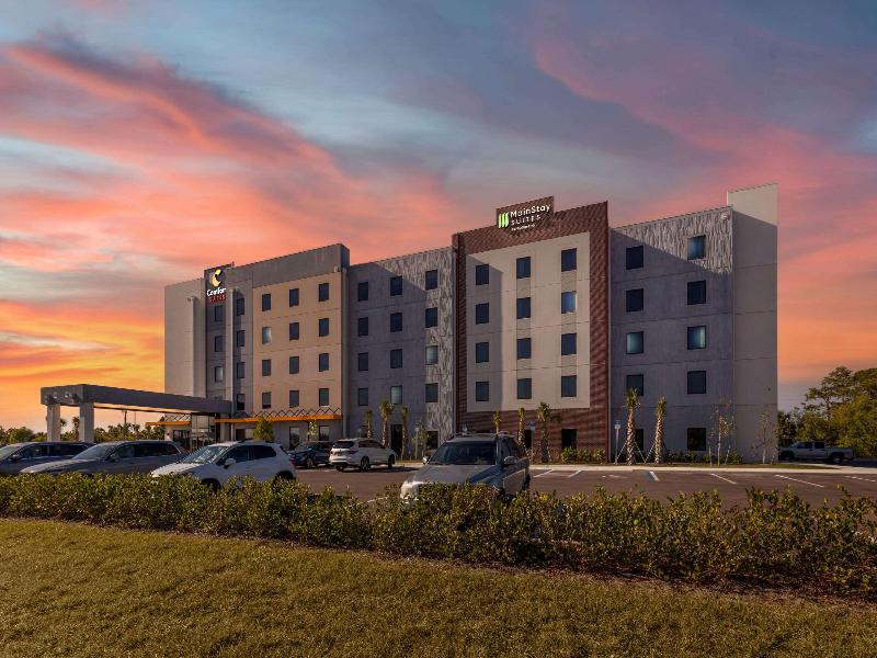 Comfort Suites Fort Myers East I-75 image