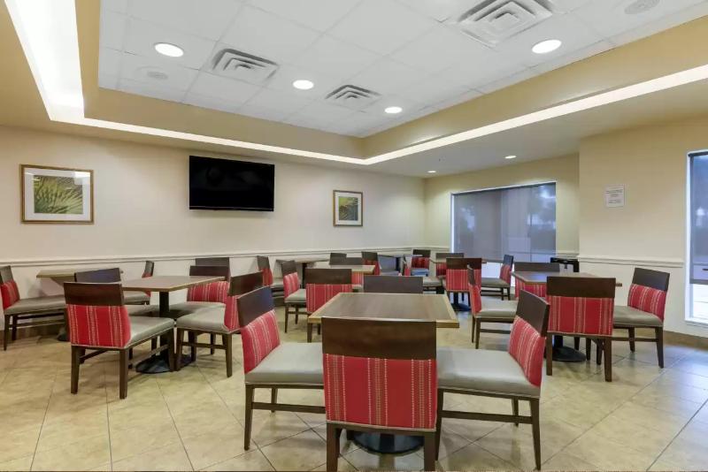 Comfort Suites Fort Myers East I-75 image