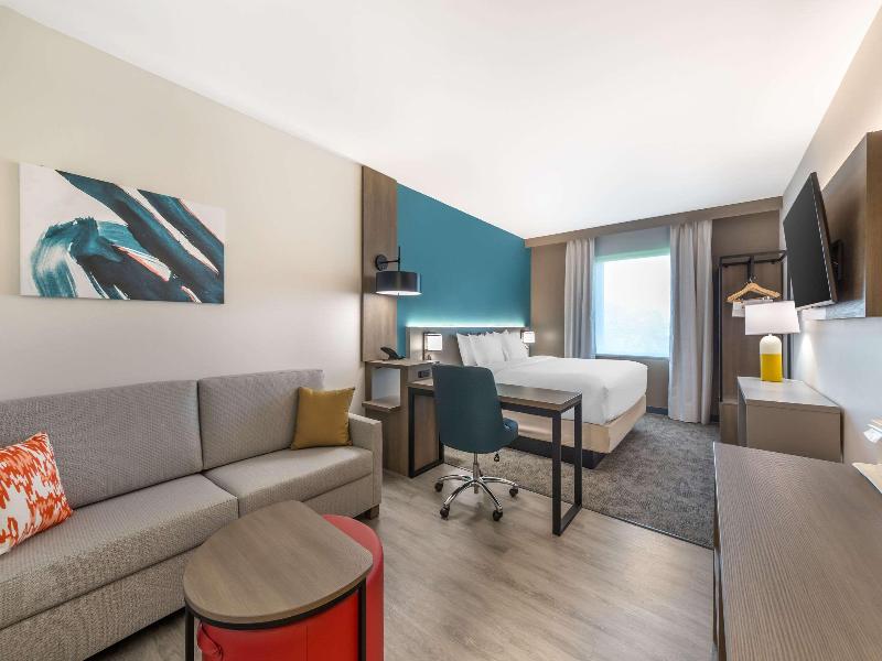 Comfort Suites Fort Myers East I-75 image