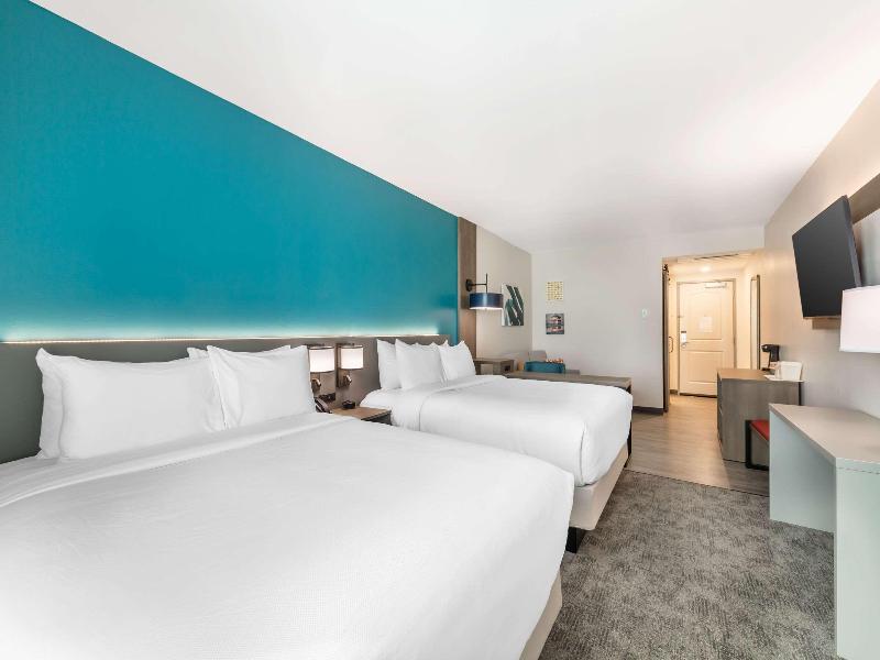 Comfort Suites Fort Myers East I-75 image