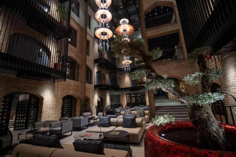 Qarvasla Hotel image