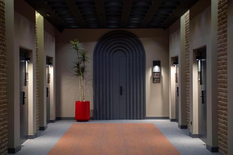 Qarvasla Hotel image