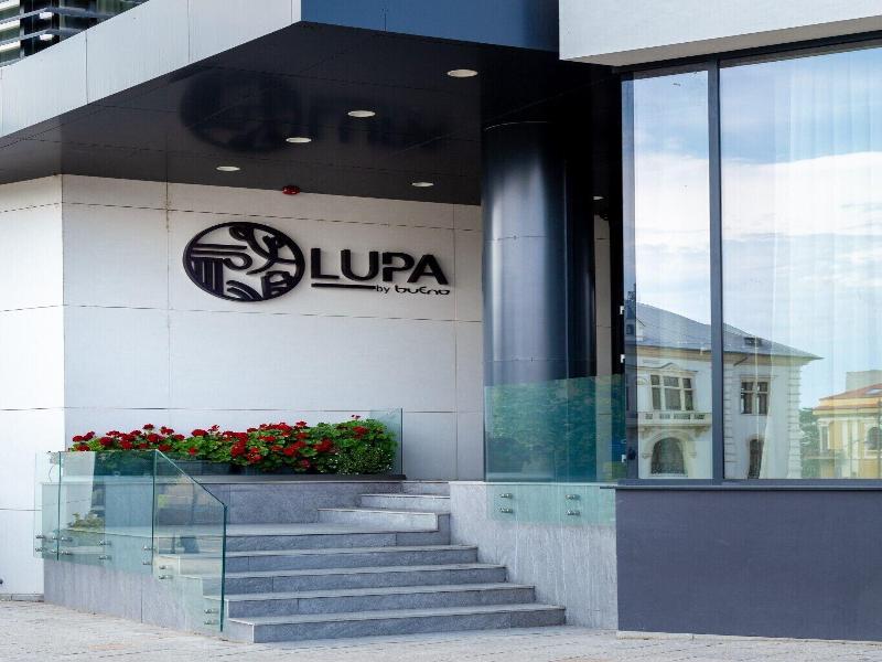 Lupa By Bueno image