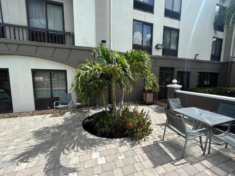 Red Roof Plus+ Fort Myers image