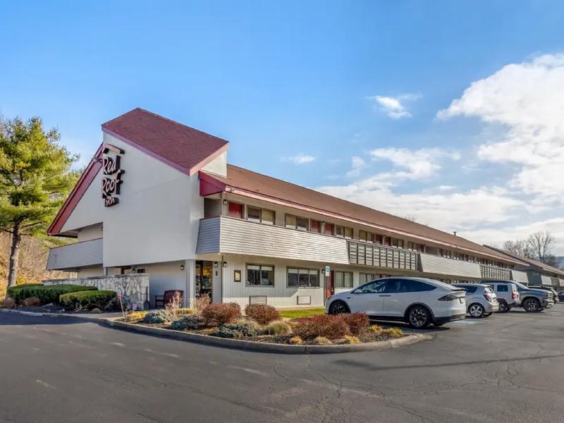 HomeTowne Studios Danville, PA image