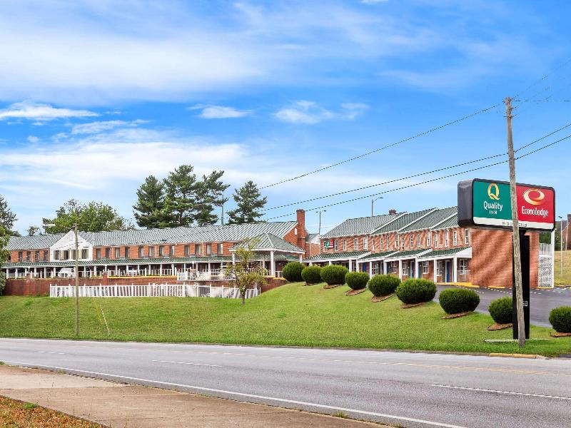 Econo Lodge Waynesboro - Skyline Drive — general view