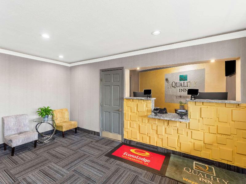 Econo Lodge Waynesboro - Skyline Drive image