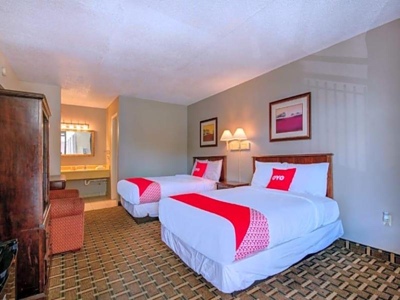 Oyo Hotel Douglas Ga Us-441 image