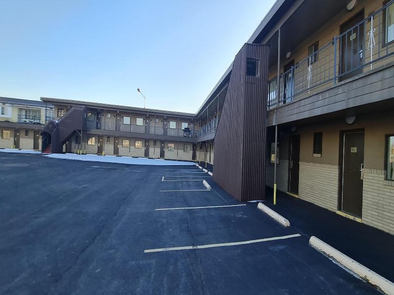Dubois Manor Motel
