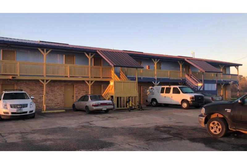 Lake Country Inn — general view