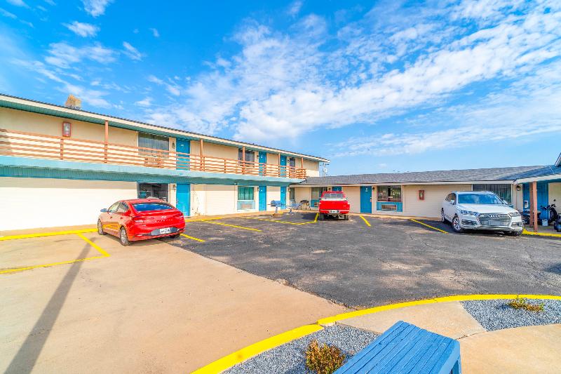 Budget Inn By Oyo Frederick Us-183 image