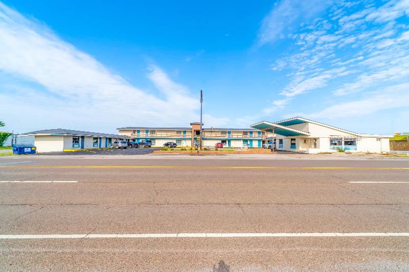 Budget Inn By Oyo Frederick Us-183 image