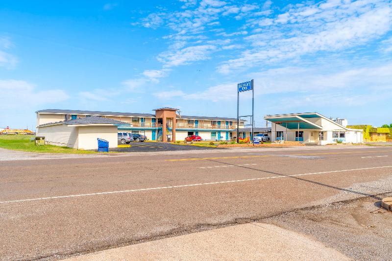 Budget Inn By Oyo Frederick Us-183 image