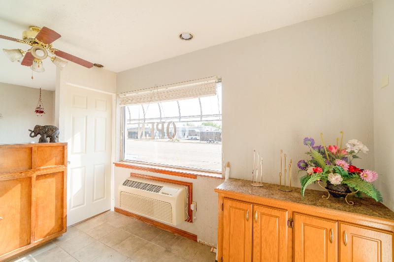 Budget Inn By Oyo Frederick Us-183 image