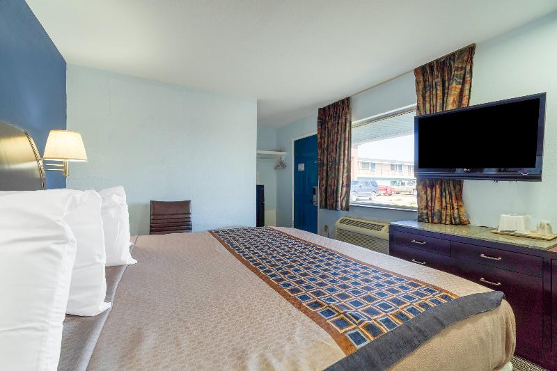 Budget Inn By Oyo Frederick Us-183 image