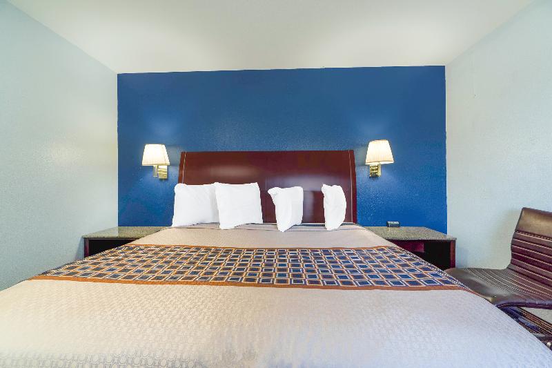 Budget Inn By Oyo Frederick Us-183 image